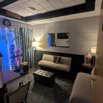 The Studio Lounge & Karaoke - Studio#1 - Karaoke Near Me - Winchester, Virginia The Studio Lounge & Karaoke - Studio#1 - Karaoke Near Me - Winchester, Virginia