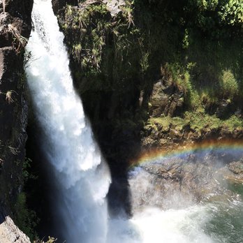 Rainbow Falls - Parks Near Me - Hilo, Hawaii