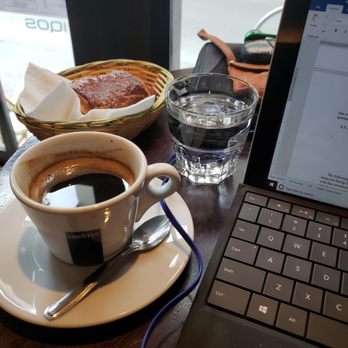La Grisette - Café allongé and pain au chocolat - Brasseries Near Me - Paris, 75