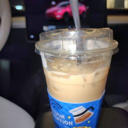 Iced vanilla latte