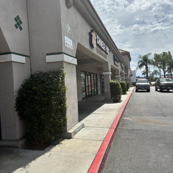 Pots n' Woks - Outside - Chinese Near Me - Whittier, California Pots n' Woks - Outside - Chinese Near Me - Whittier, California