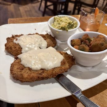 Kelly's Craft Tavern - Chicken Fried Chicken - New American Near Me - Frisco, Texas