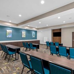 Hampton Inn & Suites Sherman - Meeting Room