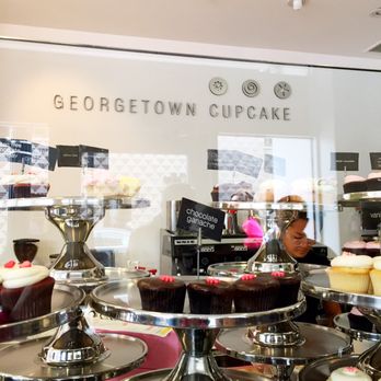 Georgetown Cupcake - Cupcakes Near Me - Washington, DC, District of Columbia