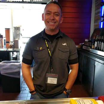 Chili's - Jimmy! He will be your pal while you start your vacay early - Bars Near Me - Milwaukee, Wisconsin