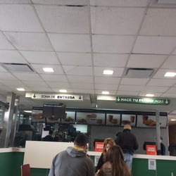 McDonald's - Zona de pedido y zona de entrega