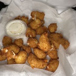 Le Roy's Bar - Cheese Curds