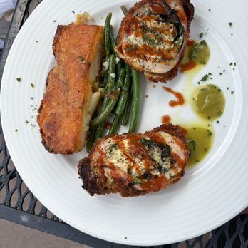 Chateau Morrisette Winery - Chicken - Wineries Near Me - Floyd, Virginia