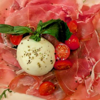 Picolo Caratello - Burrata con parma o verdure - Italian Near Me - Paris, 75