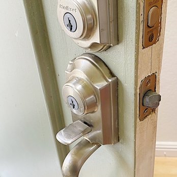 Central Coast Lock & Key - Everything is nice and tight in my aged door. I feel more secure. - Keys & Locksmiths Near Me Central Coast Lock & Key - Everything is nice and tight in my aged door. I feel more secure. - Keys & Locksmiths Near Me