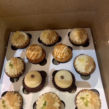 Cupcakin' Bake Shop - Box #1: Mini Cupcakes - Bakeries Near Me - Walnut Creek, California