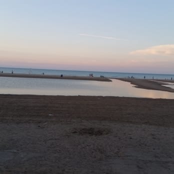 Montrose Beach - Beaches Near Me - Chicago, Illinois Montrose Beach - Beaches Near Me - Chicago, Illinois