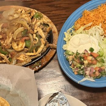 El Puente Mexican Grill - Fajitas - Mexican Near Me - Chesapeake, Virginia El Puente Mexican Grill - Fajitas - Mexican Near Me - Chesapeake, Virginia