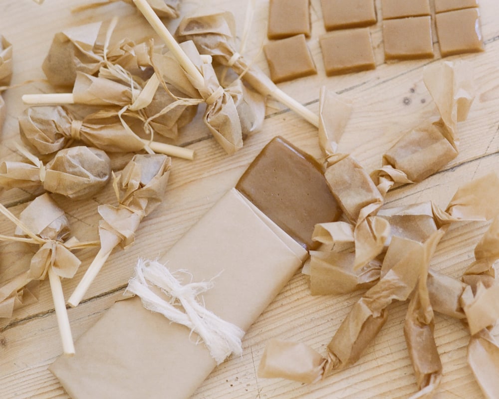 Crack Caramel Logo
