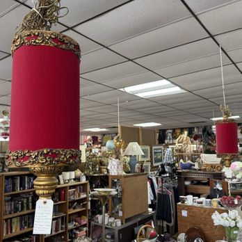 Central Park Antique Mall - Antiques Near Me - Bakersfield, California Central Park Antique Mall - Antiques Near Me - Bakersfield, California