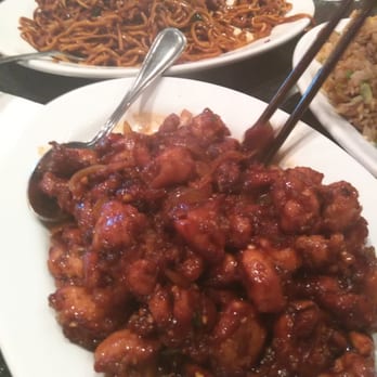 Federick Restaurant - Hakka noodles and chilli chicken. - Chinese Near Me - Markham, Ontario