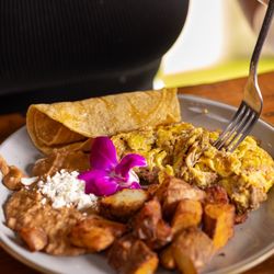 Coleta Brunch - Machaca+eggs