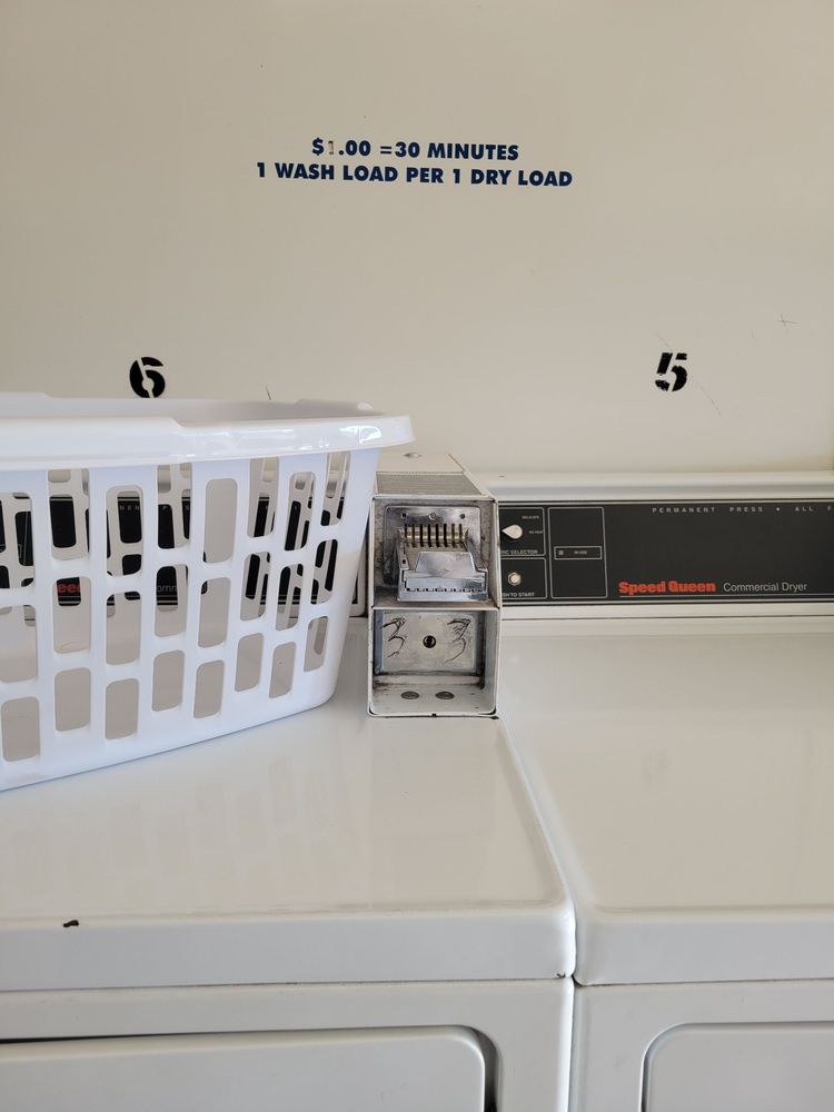 BIG OAK LAUNDRY Updated June 2024 13240 State Hwy 20, Clearlake