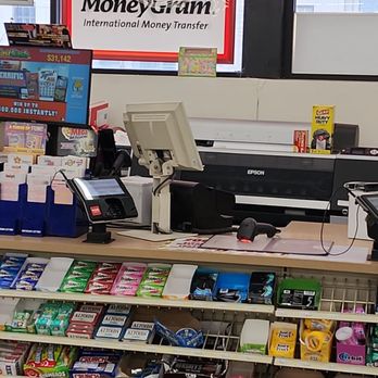 CVS Pharmacy - MoneyGram in CVS is down. No money and if you ar the recipient and someone wire you more than 500 they'll pay you in MoneyOrder - Drugstores Near Me - DEARBORN HEIGHTS, Michigan