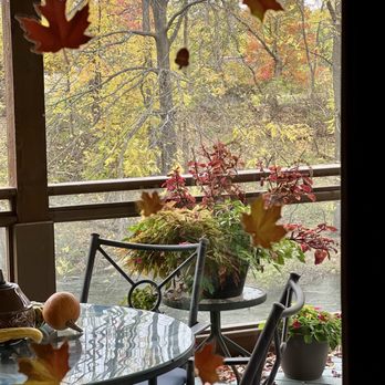Stone Waters Inn - Hotels Near Me - Bellaire, Michigan Stone Waters Inn - Hotels Near Me - Bellaire, Michigan