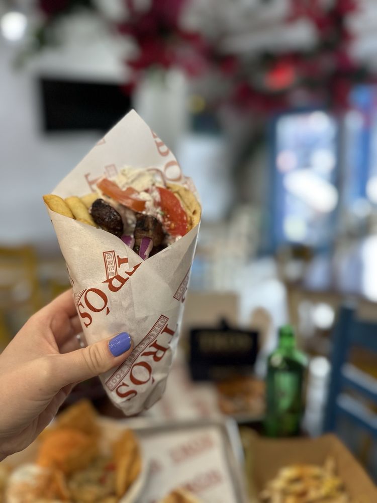 Trós Greek Street Food 