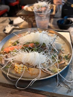 Tawian Hotpot by null