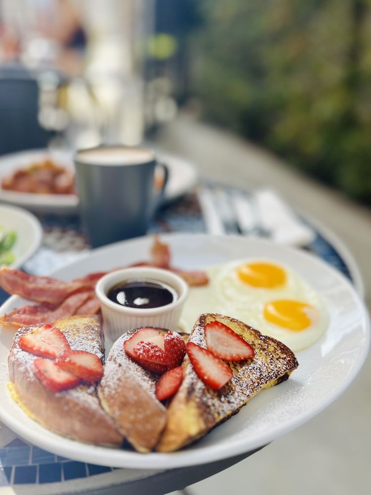 Social spots from Lazy Daisy Cafe