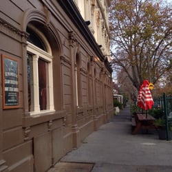 Doutta Galla Hotel - More outdoor seating on Eastwood St