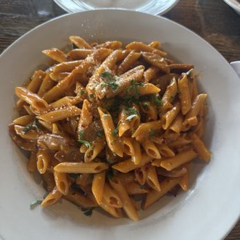 Andiamo - Vodka pasta with sliced sausage and ricotta - Bars Near Me - Mystic, Connecticut Andiamo - Vodka pasta with sliced sausage and ricotta - Bars Near Me - Mystic, Connecticut