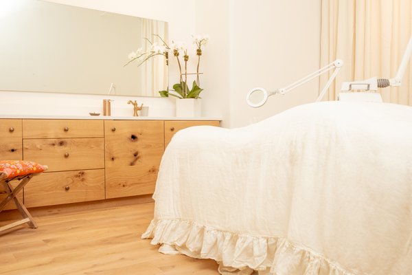 Noy Skincare by null