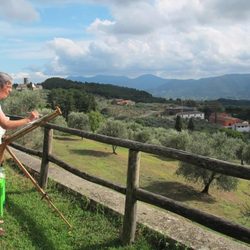 Flavours Holidays - On a painting holiday in Italy.