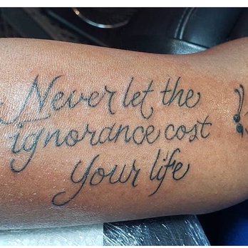 Lucky Van's Tattoo - This my tattoo I got don't by one of the artists it's healed fine and was cheap - Tattoo Near Me - San Francisco, California