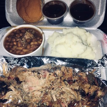 Smokin' Joe's BBQ - Pulled pork barbecue plate - Barbeque Near Me - Bowling Green, Florida