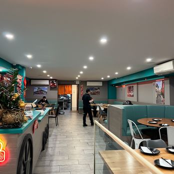 Curry House - Interior - Malaysian Near Me - New York, New York