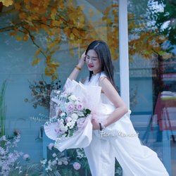 Floral Moment