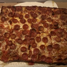 Sicilian Pepperoni (aka Detroit- style pizza) Sicilian Pepperoni (aka Detroit- style pizza)