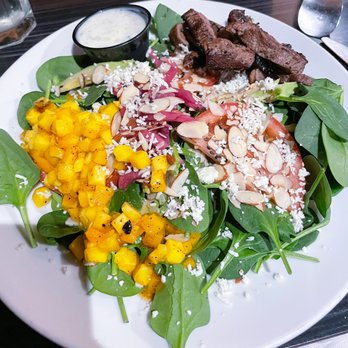 Hecho En Mexico - Ensaladas de Espinacas con Mango** with beef fajita ($17) - Mexican Near Me - Austin, Texas
