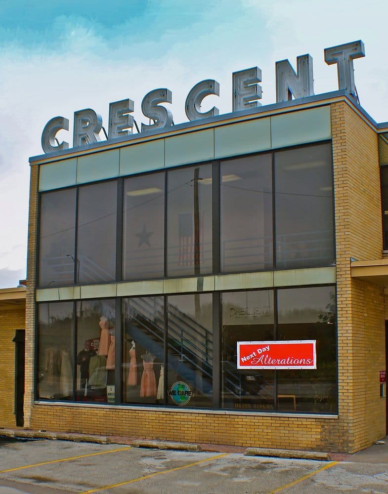 CRESCENT CLEANERS Updated October 2024 1303 Grant St, Bettendorf
