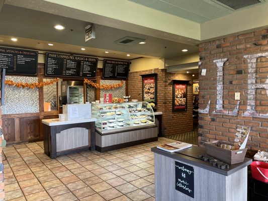 Marie Callender's Restaurant & Bakery by null