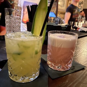 The Headless Widow - Cocktail Bars Near Me - New York, New York