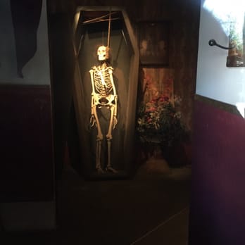 Boot Hill Undertaker - Skeleton Coffin! - Haunted Houses Near Me - Buena Park, California