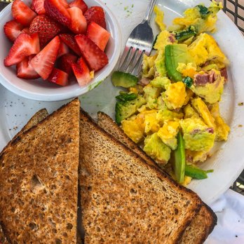 Ruperts at the Edge - Omelette with a side of fruit - Breakfast & Brunch Near Me - Edgewater, Colorado Ruperts at the Edge - Omelette with a side of fruit - Breakfast & Brunch Near Me - Edgewater, Colorado