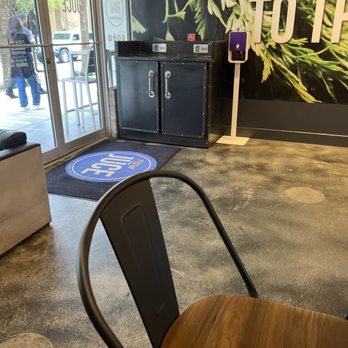 Raw Jūce - Brickell - Juice Bars & Smoothies Near Me - Miami, Florida