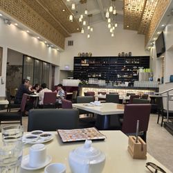 Minghin Cuisine - Restaurant seating