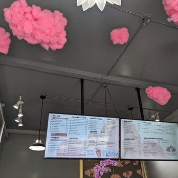 Pink Cloud Tea & More - Interior pink clouds - Bubble Tea Near Me - Berkeley, California