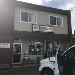 Crofton Shop And Wash