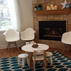 Lice Spies - Relax in our cozy waiting room.