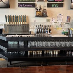 Hidden Trail Brewing - Bar