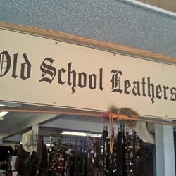 Old School Leathersmith - Entering the store.