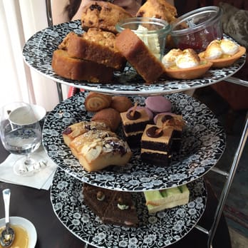 The Allis - Afternoon tea tower - I loved the cassis macarons! - Lounges Near Me - Chicago, Illinois
